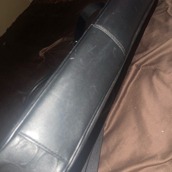 Unisex Black Leather Embossed Coach Shoulder/Computer Bag - Picture 12 of 12